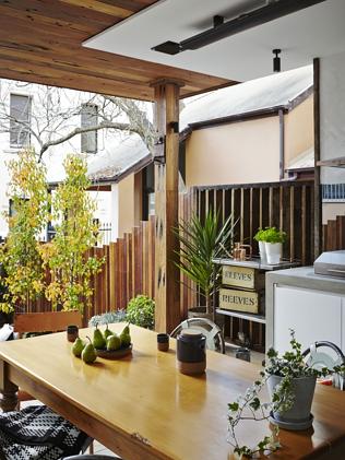 Small Backyard Landscaping Ideas Rundown Sydney Terrace Becomes An Urban Oasis With A Little Ingenuity Daily Telegraph