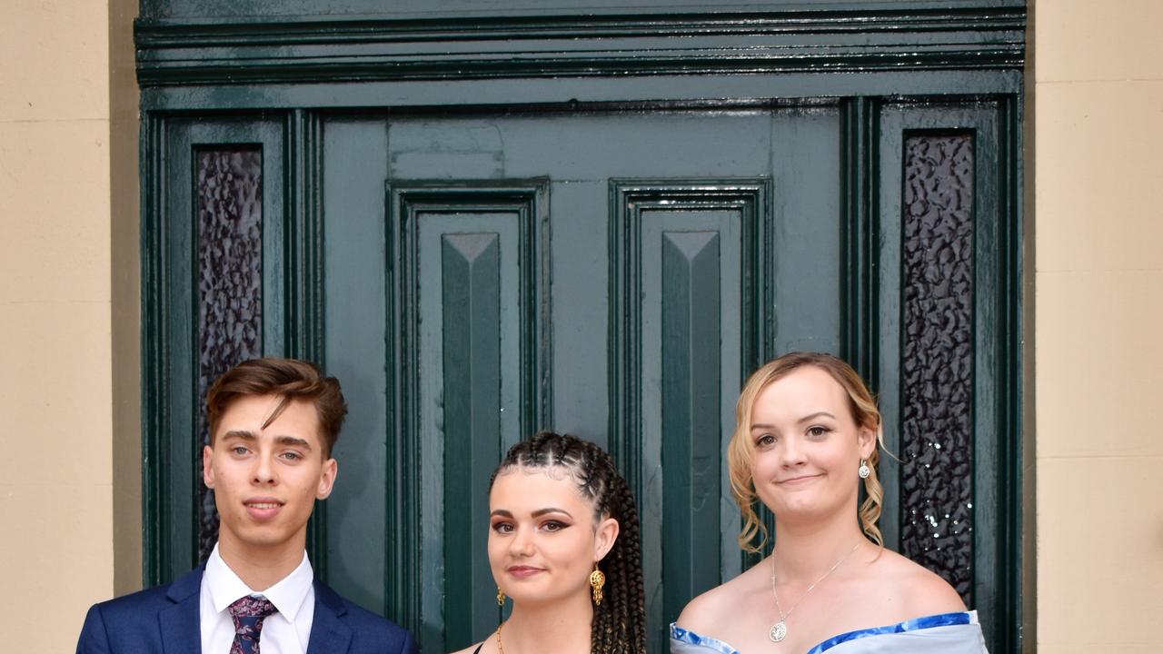 Faith Lutheran College Formal November 18, 2020. Photos: Hugh Suffell (Gatton Star).