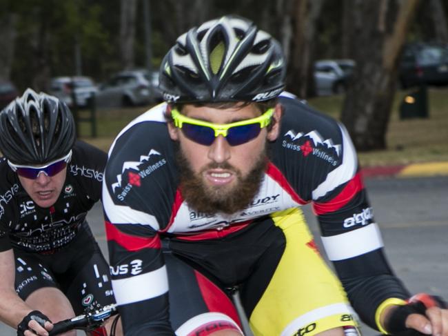 Tom Chapman on his way to winning round one of the CIC Cervelo Super Series at Victoria Park on Thursday night. Picture: Chameleon Photography.