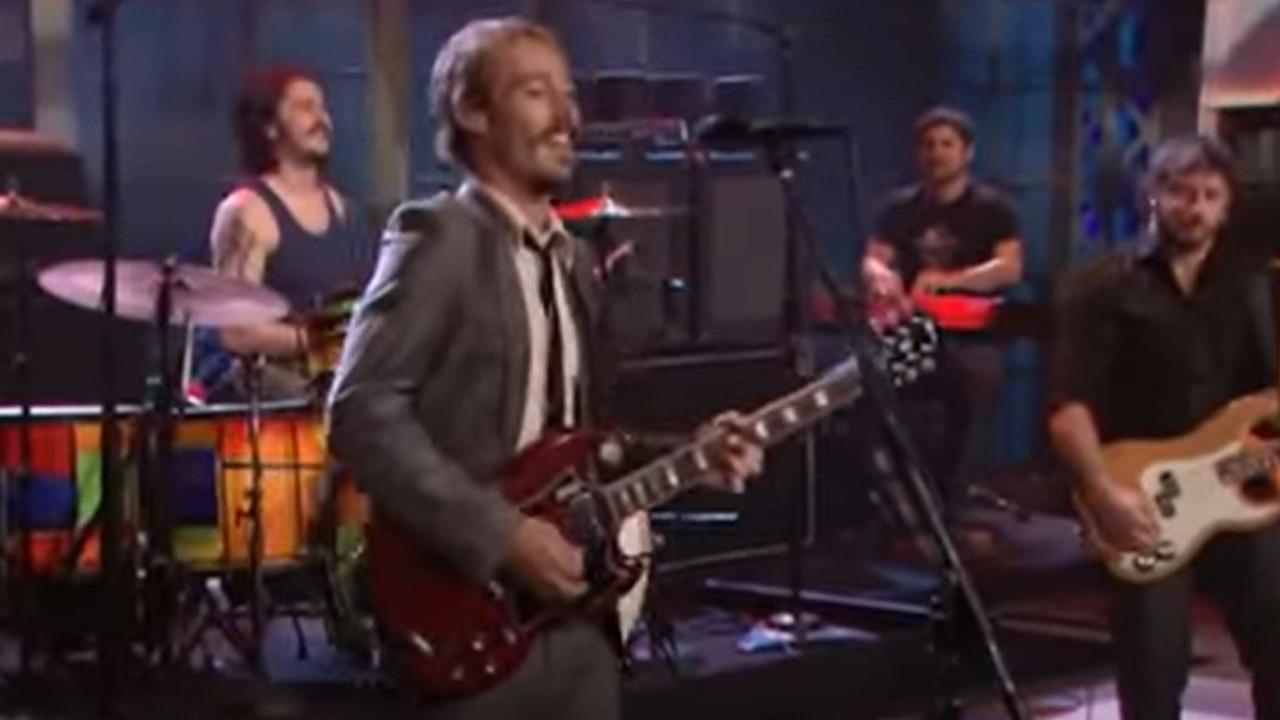 Silverchair's "trainwreck" performance of Straight Lines on Jay Leno marked the beginning of their downfall.