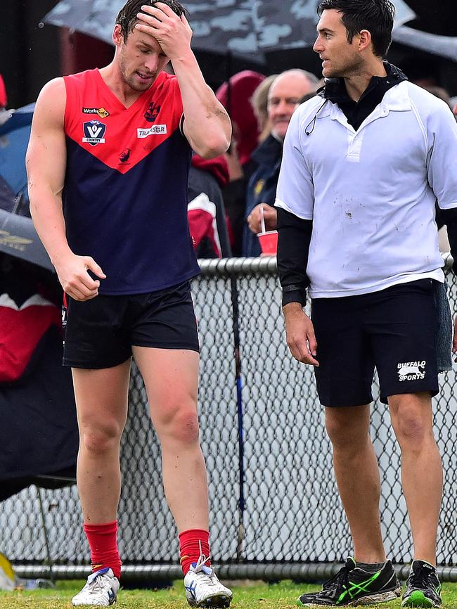 Mt Eliza spearhead Justin Van Unen injured his hamstring. Picture: Derrick den Hollander