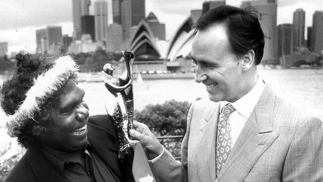 Australian of the Year Mandawuy Yunupingu with prime minister Paul Keating in 1992.