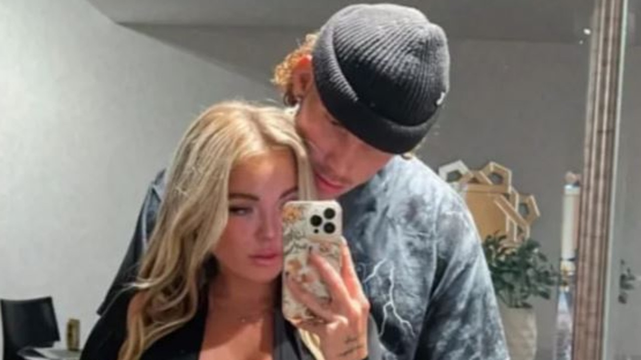 Oregon Ducks player Spencer Webb’s girlfriend reveals she is pregnant ...