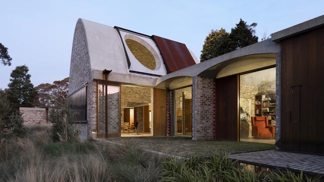 Robin Boyd Award-winner Night Sky, a modest brick house in the Blue Mountains, NSW. Night Sky was commissioned by astronomer and engineer Basil Borun, who uses a wheelchair. Photo: Tom Ferguson