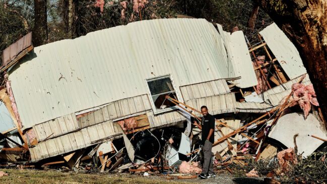 Deadly Storm Pummels Southeast U.S., Triggers Tornadoes In Selma | The ...