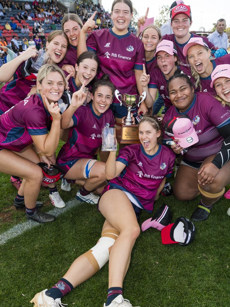 Toowoomba Bears Womens 7s celebrate their win. Picture: Kevin Farmer