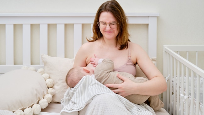 Mastitis sufferers are encouraged to keep breastfeeding, but not to over pump or feed on the affected breast. Source: iStock.