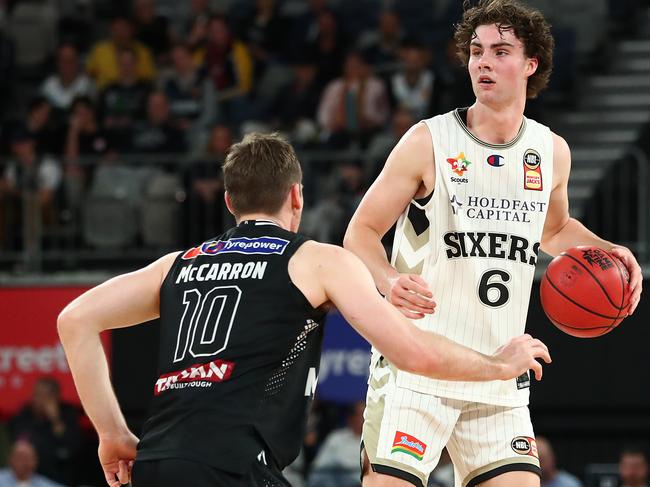 MELBOURNE, AUSTRALIA - APRIL 24: Josh Giddey of the 36ers dribbles the ball  during the round 15 NBL match between Melbourne United and the Adelaide 36ers at John Cain Arena, on April 24, 2021, in Melbourne, Australia. (Photo by Kelly Defina/Getty Images)