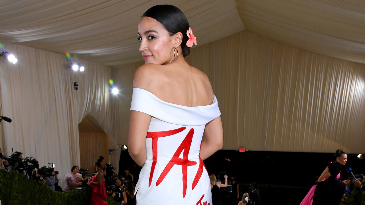 New York Democrat Alexandria Ocasio Cortez Wears ‘tax The Rich Dress To The Met Gala Sky News