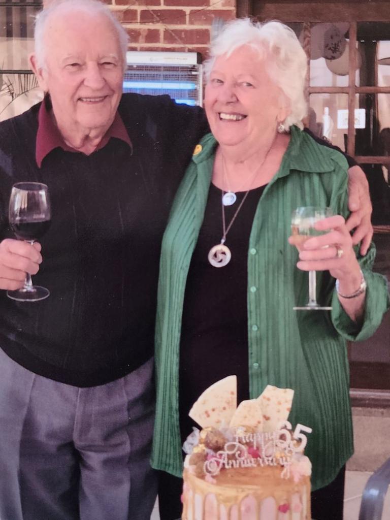 Stuart and Anne Kerr celebrate 70 years of marriage | Herald Sun