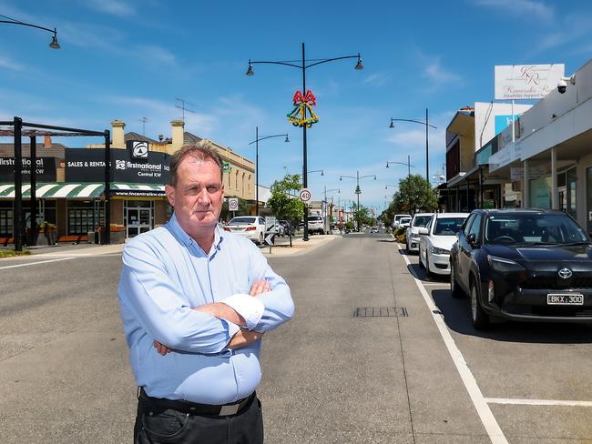 Latrobe City Mayor Dale Harriman says more needs to be done as the strike is now affecting other businesses. Picture: Ian Currie