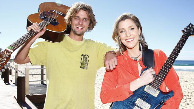 Local Gold Coast artists Mitch King and Lecia Louise are ready to play at Blues on Broadbeach. Picture: Tertius Pickard