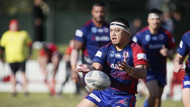 Trading places: Former Collies playmaker Hosea Leuea has joined Narellan, while ex-Jets halfback Tyrone Harding takes his place. Picture Warren Gannon Photography