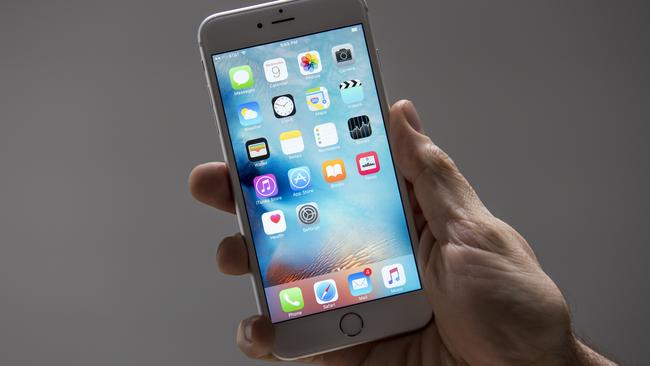 The Apple Inc. iPhone 6s Plus smartphone is displayed for a photograph after a product announcement in San Francisco, California, U.S., on Wednesday, Sept. 9, 2015. Apple Inc. unveiled a wide-ranging lineup of new products, including updated iPhones, a revamped TV set-top box for playing games and watching videos, and a bigger iPad designed for business customers. Photographer: David Paul Morris/Bloomberg