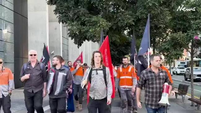 "We'll fight as long as it takes": Tradies strike in Brisbane City