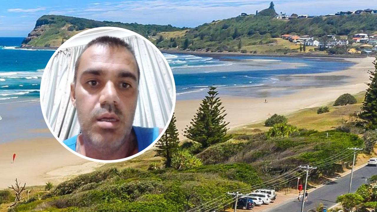 Gunman forced to ditch IGA roast chook after beachside resort heist