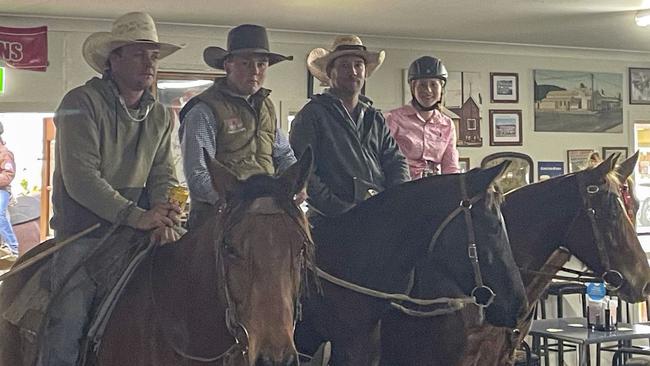 Campdraft, competitors mosey into watering hole, the Dog ‘n’ Bull Hotel at Bonalbo.