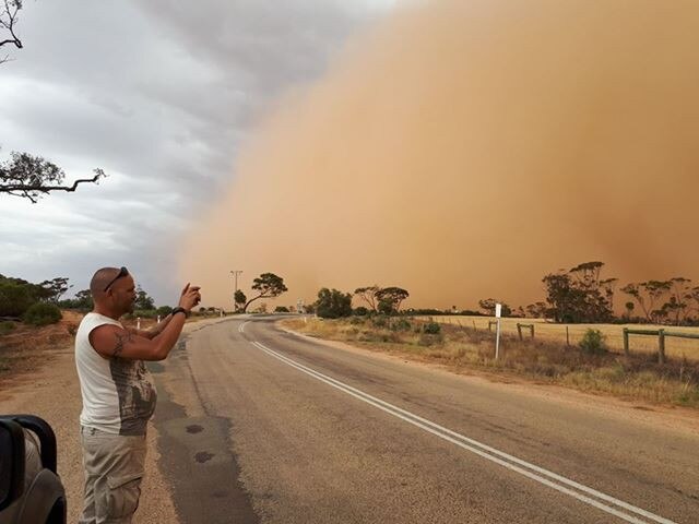 Taking a quick snap of the dust storm rolling through Ultima. Picture: Paul Rohleder