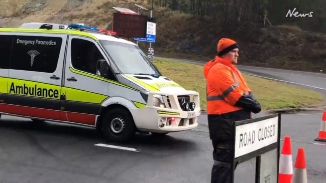 Four trapped after serious Gold Coast hinterland crash