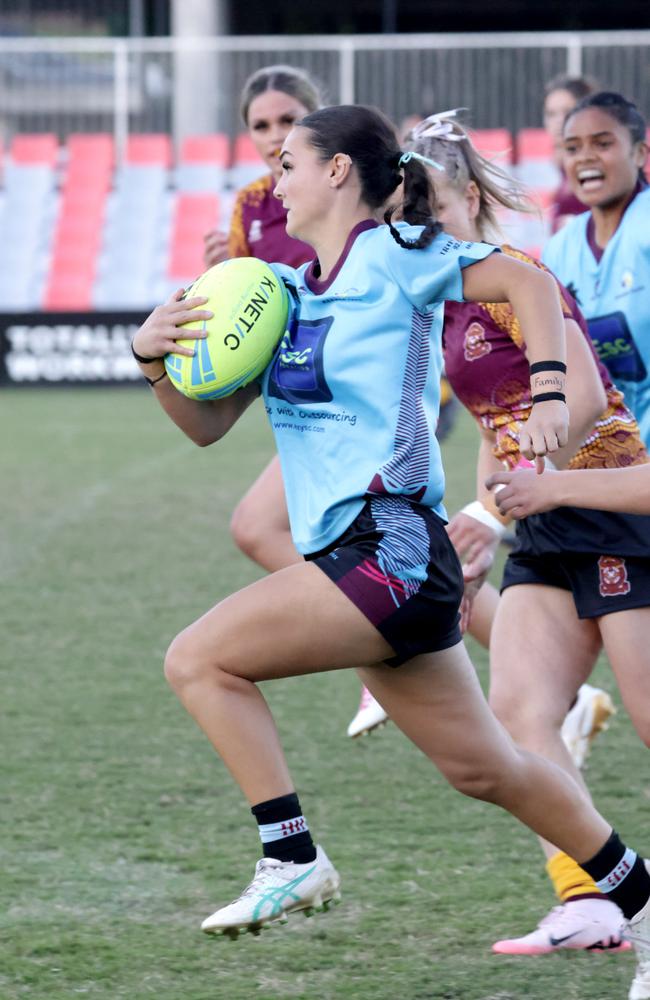 Zali Bettridge playing for Keebra Park SHS last year - Photo Steve Pohlner