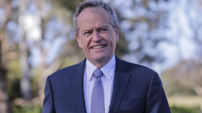 Bill Shorten has promised an extra $14 billion over a decade for public schools. Picture: AAP.