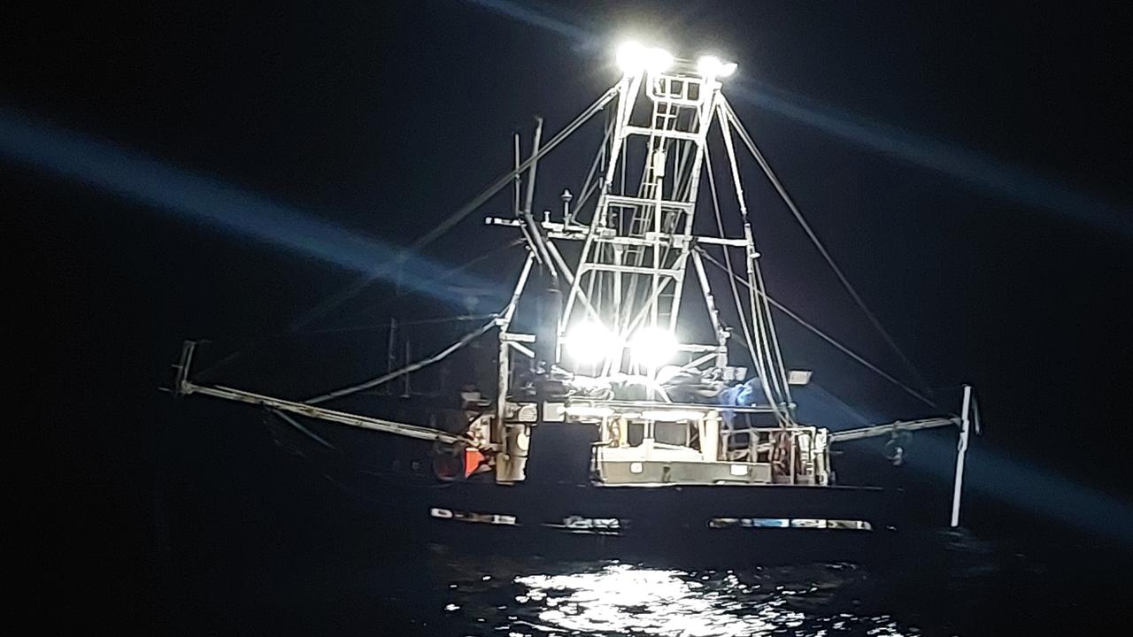 Fishers scooped up after trawler trouble off Lennox