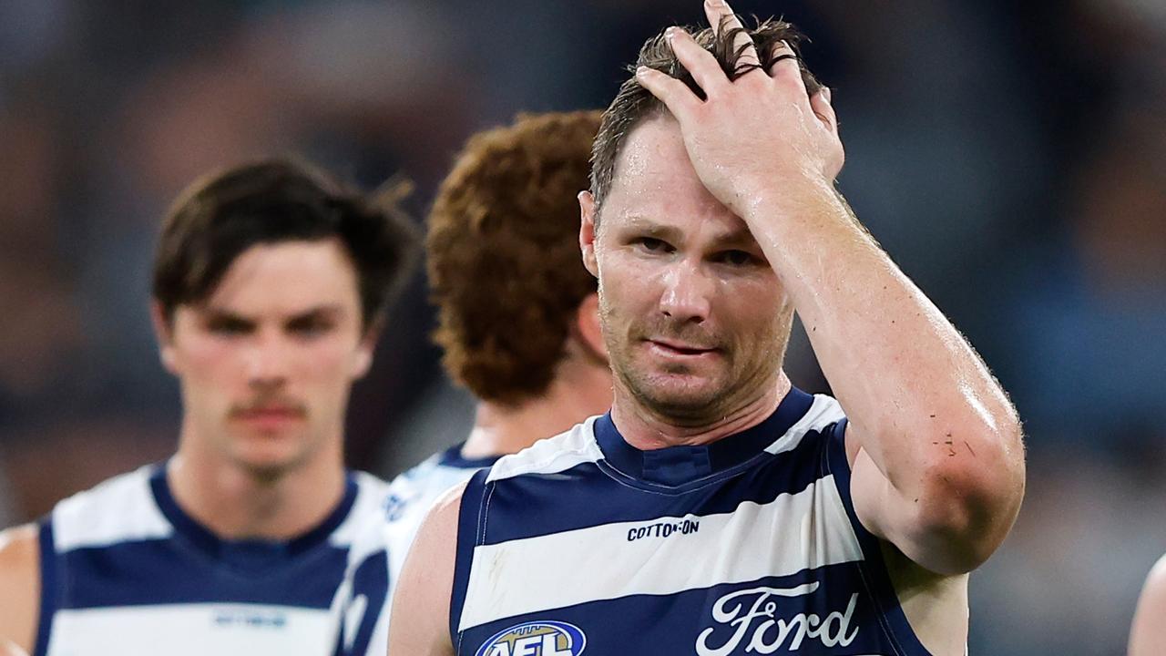 Patrick Dangerfield couldn’t get his hands on the ball again. Picture: Dylan Burns/AFL Photos via Getty Images