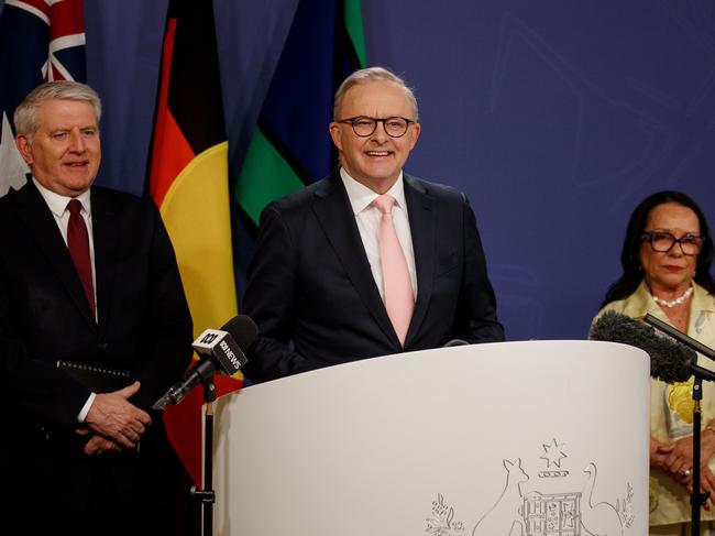 SYDNEY, AUSTRALIA - NewsWire Photos JULY 25, 2024: Prime Minister Anthony Albanese with retiring Ministers Linda Burney and Brendan OÃConnor during a press conference on Thursday. Picture: NewsWire / Nikki Short