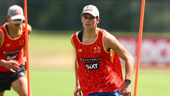 GOLD COAST, AUSTRALIA - NOVEMBER 25: Asher Eastham during a Gold Coast Suns AFL training session at Austworld Centre Oval on November 25, 2024 in Gold Coast, Australia. (Photo by Chris Hyde/Getty Images)