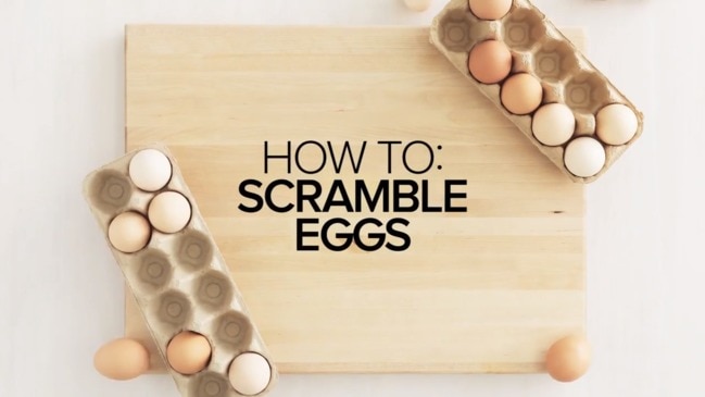 How to scramble eggs