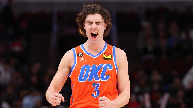 *** BESTPIX *** CHICAGO, ILLINOIS - JANUARY 13: Josh Giddey #3 of the Oklahoma City Thunder celebrates a basket by Kenrich Williams #34 (not pictured) against the Chicago Bulls during the second half at United Center on January 13, 2023 in Chicago, Illinois. NOTE TO USER: User expressly acknowledges and agrees that, by downloading and or using this photograph, User is consenting to the terms and conditions of the Getty Images License Agreement. (Photo by Michael Reaves/Getty Images)
