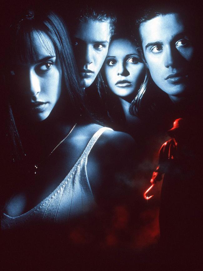 Undated : promotional pic for 1997 film 'I Know What You Did Last Summer' (L-R) Jennifer Love Hewitt, Ryan Philippe, Sarah Michelle Gellar and Freddie Prinze Jr