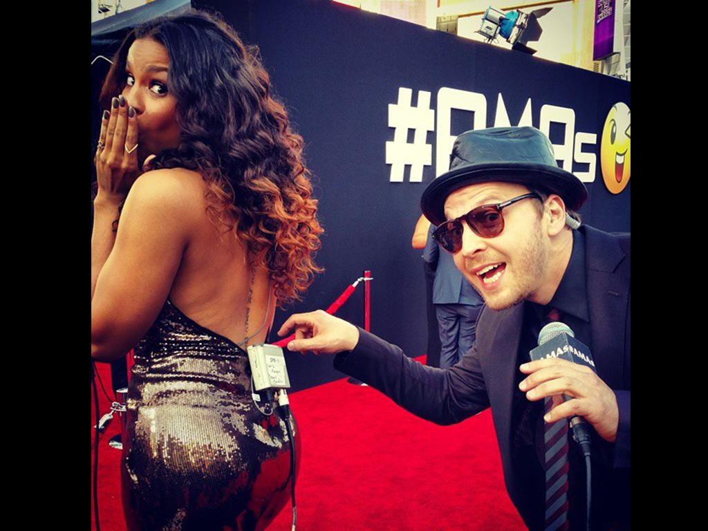 American Music Awards 2014 on social media... Artist Gavin DeGraw posts, “Having an amazing time Co hosting with the beautiful @JordinSparks. Who is watching us?!” Picture: Instagram
