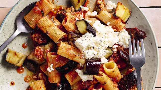 Pasta alla Norma is a easy and classic dish.