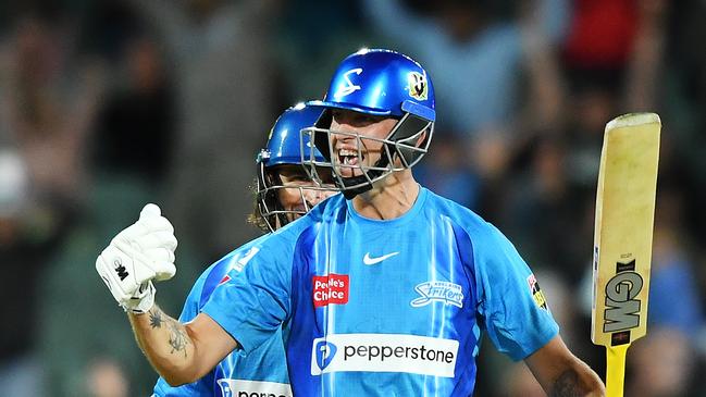 ADELAIDE, AUSTRALIA - JANUARY 05: Matt Short of the Strikers celebrates hitting the winning runs during the Men's Big Bash League match between the Adelaide Strikers and the Hobart Hurricanes at Adelaide Oval, on January 05, 2023, in Adelaide, Australia. (Photo by Mark Brake/Getty Images)