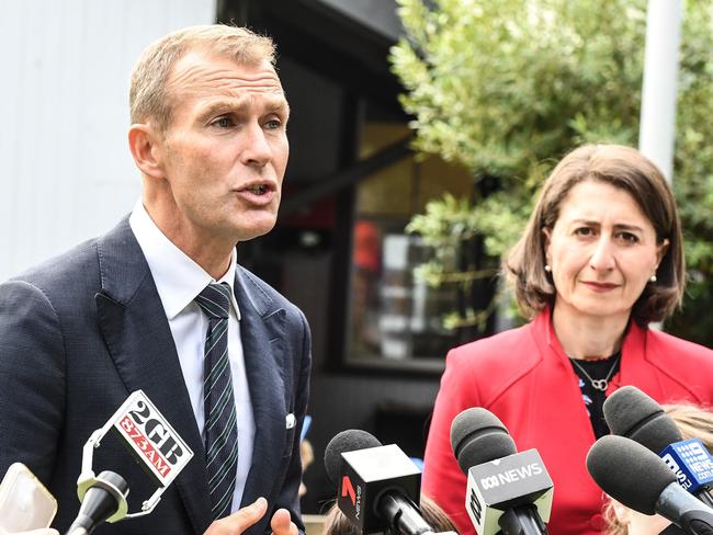 Education Minister Rob Stokes speaks to the media during a visit to Taverners Hill Infants School with NSW Premier Gladys Berejiklian in Sydney, Tuesday, April 10, 2018. (AAP Image/Peter Rae) NO ARCHIVING