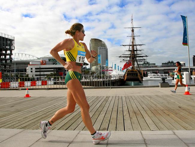 Women’s 20km Walk final at the Melbourne 2006 Commonwealth Games. Australia’s Jane Saville on her way to winning gold. Picture: HWT Library