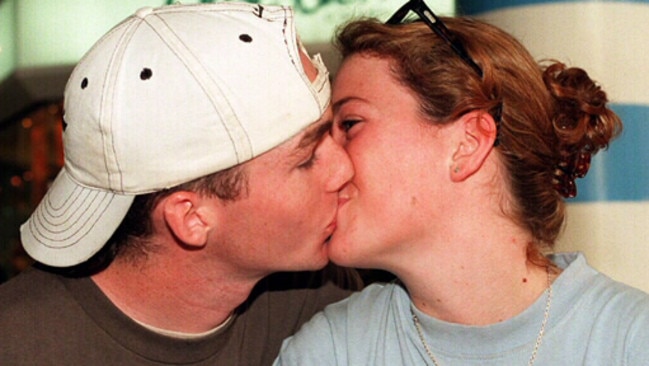 1997 Schoolies Kirsty Butler (18) and Luke Gordon (17) of Kenmore SHS kissing despite warnings on meningococcal disease