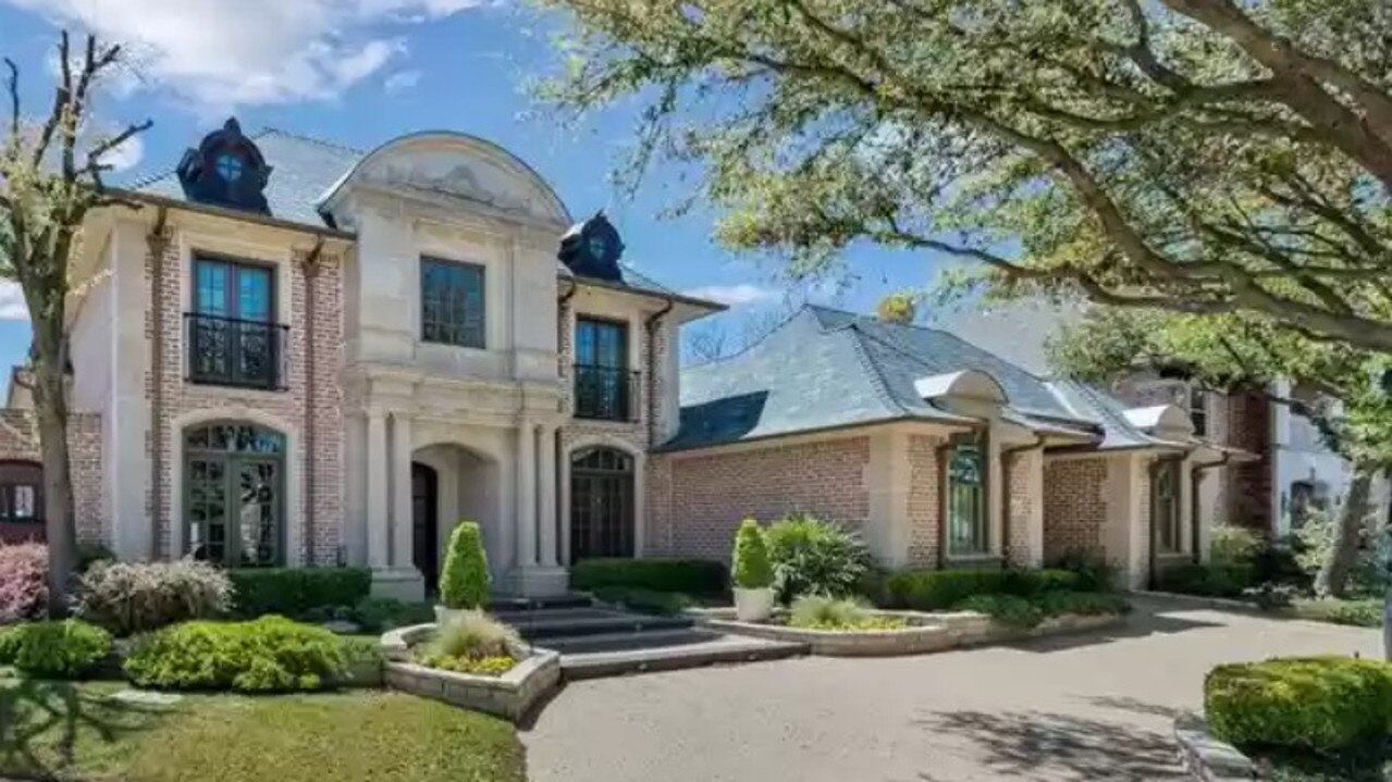 Shaquille O'Neal finally scores a buyer for Florida mansion