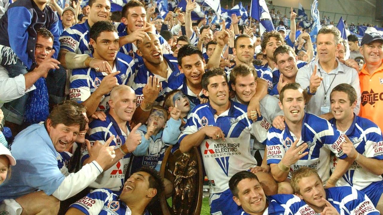 The Bulldogs celebrate the 2004 Premiership.