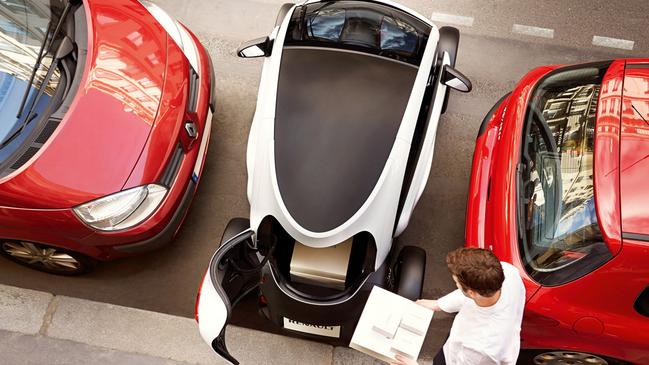 The Renault Twizy can reverses park to the kerb. 