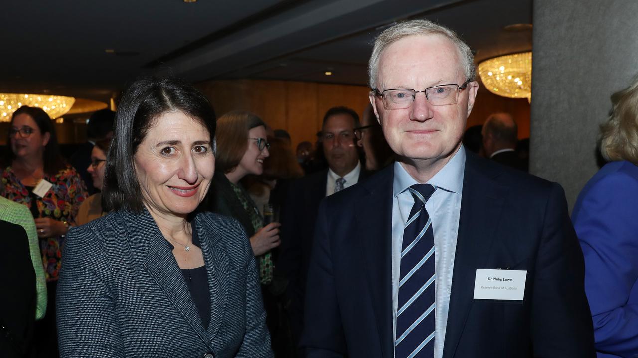 Gladys Berejiklian talking to Phillip Lowe. John Feder/The Australian.