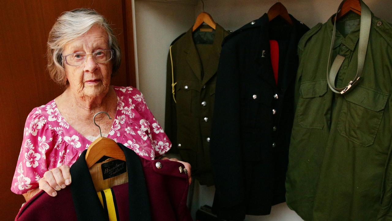 Anzac Day 2018: Gloria Warham tells her story of World War II diggers ...