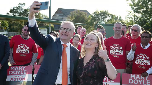 Anthony Albanese with Labor’s candidate for Aston, Mary Doyle, at the Bayswater Bowls Club. Picture: NCA NewsWire / Luis Ascui