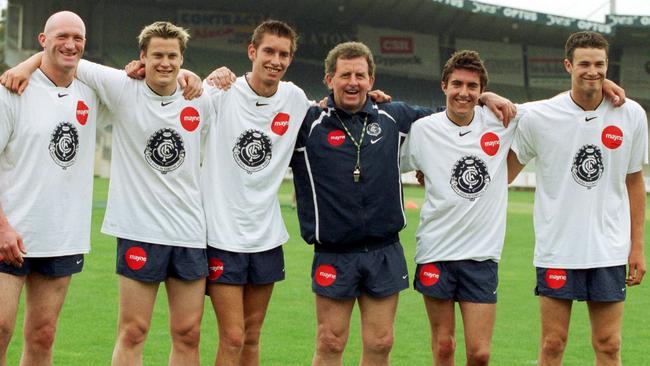 Carlton’s 2002 draft class (from left) Mick Martyn, Cameron Croad, Brad Fisher, Kade Simpson and Karl Norman with coach Denis Pagan.