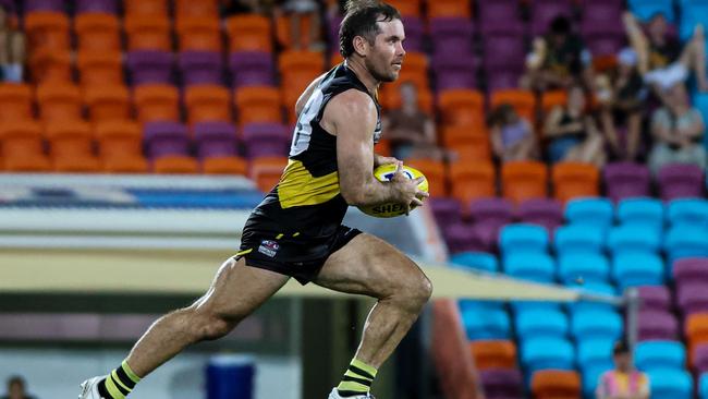 Brodie Filo playing for the Nightcliff Tigers in the 2024-25 NTFL season. Picture: Celina Whan / AFLNT Media