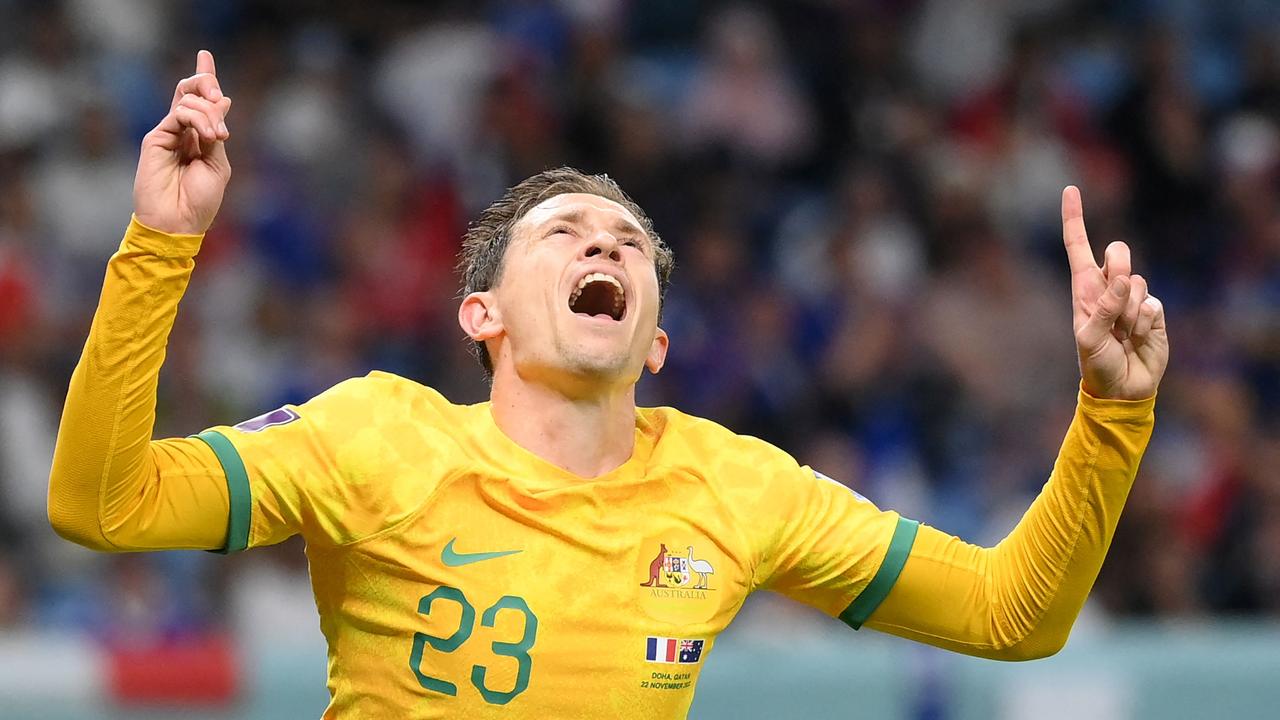 Differing values: Socceroos look to team spirit to shock richly talented  France, World Cup 2022