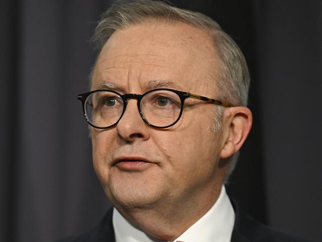 CANBERRA, AUSTRALIA  - NewsWire Photos - January 16, 2025:  Prime Minister Anthony Albanese holds a press conference at Parliament House in Canberra. Picture: NewsWire / Martin Ollman