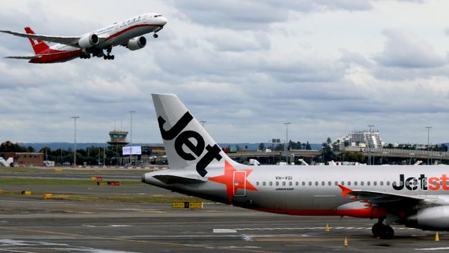 Jet fuel prices have been steadily decreasing with a drop in global oil prices, though Airservices Australia wants to increase its prices for flight navigation, air traffic control and aviation rescue and firefighting services by six per cent. Picture: NewsWire / Nicholas Eagar