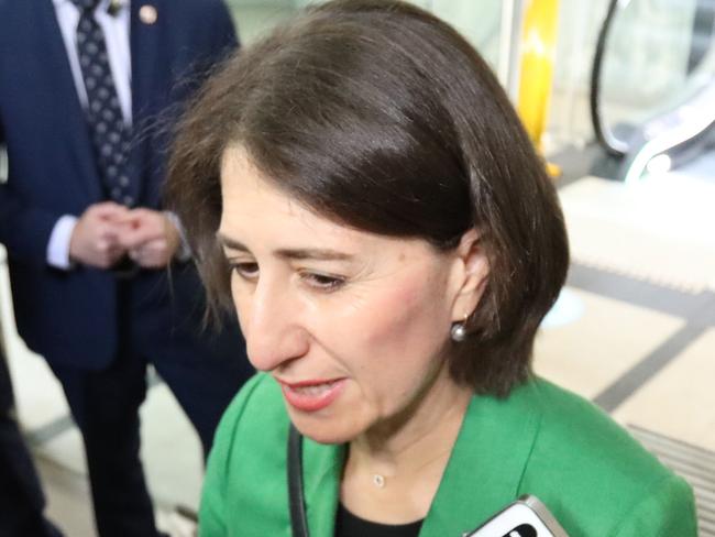 SYDNEY, AUSTRALIA - NewsWire Photos OCTOBER 29, 2021: Former NSW Premier Gladys Berejiklian pictured surrounded by media as she arrives for the latest ICAC hearings, Sydney CBD.Picture: NCA NewsWire / Damian Shaw